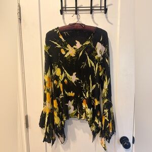 Women’s Vintage Black Floral bell-Sleeve Top